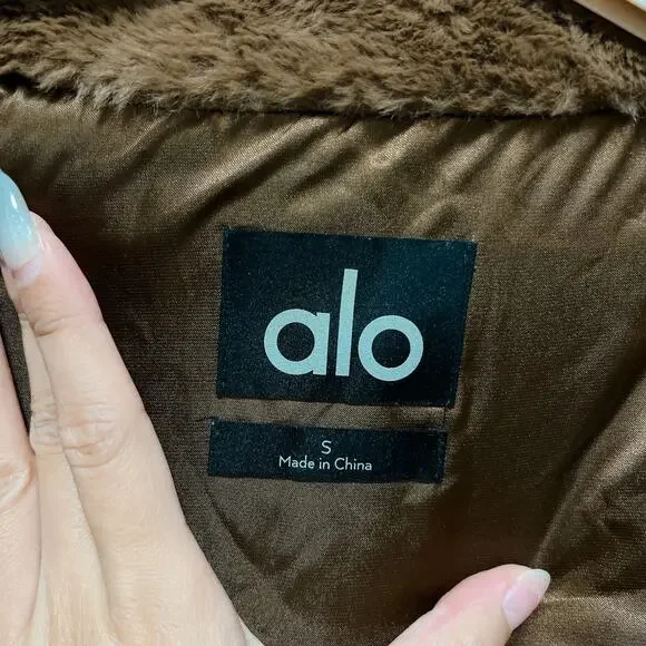 Alo Yoga Foxy Fur Jacket Espresso Brown S - Picture 5 of 9